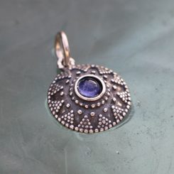 ISOLDA, iolite, pendentif en argent