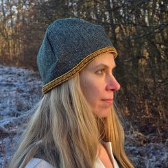 Viking cap with a carriage - Birka