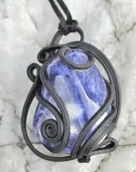 SODALITE PENDANT, big stone