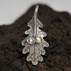 Homme vert, pendentif, étain