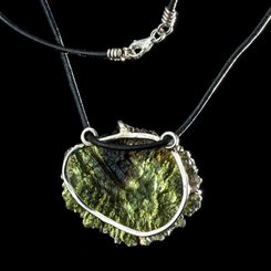 Homme vert, pendentif, étain