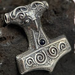 RAVEN's HEAD - Thor's Hammer, Sigtuna, Sweden, bronze