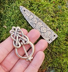 Boucle de ceinture, début du Moyen Âge, bronze