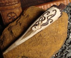 Viking Needle Case, Urnes style