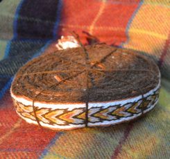tablet woven belt, brown arrows
