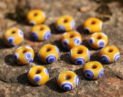 CELTIC GLASS BEAD, yellow with eyelets, replica
