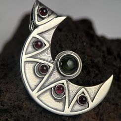 MOLDAVITE Pierre Brute de République Tchèque cca 0,6 g