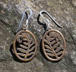 Fougère, boucles d'oreilles en bronze