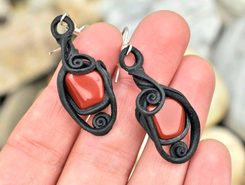 GOTHICA, leather Hair Brooch red