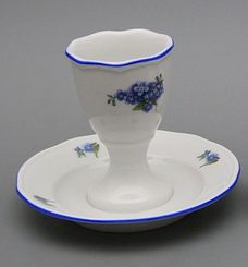 Egg cup with a plate Forget-me-not