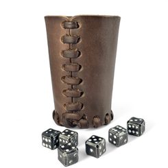 Geschmiedeter Würfel und Becher