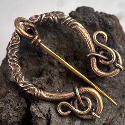 SCOTTISH THISTLE, bronze brooch