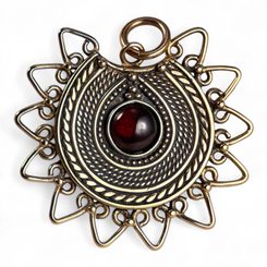 LADA, von Großmähren inspirierter Schmuck, Bronze