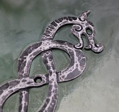 Jormungand, Drachen, Ohrringe
