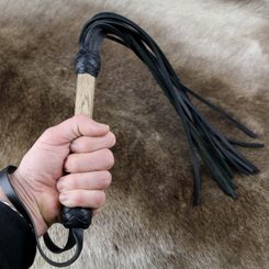 Coupe en cuir pour les dés