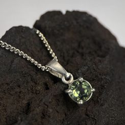 SHAMROCK, ring, moldavite, silver