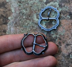 HISTORICAL BUCKLE VI, colour brass