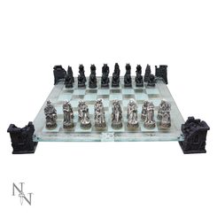 Vampire & Werewolf Chess Set