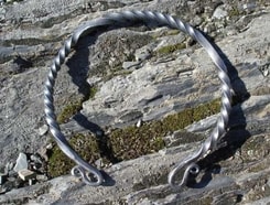 TWISTING TORC