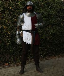 King's Guard - Medieval Knight - costume rental