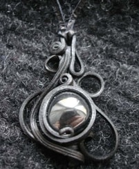 HEMATITE - pendant