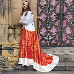 SURCOAT, medieval women's clothing, 14th century