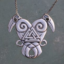 CLADDAGH NECKLACE, silver