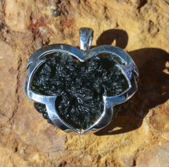HEDERA silver pendant, moldavite