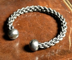 Bracelet en fer forgé tressé