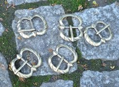GÜRTELSCHNALLE UND GÜRTELRIEMEN, Mittelalter