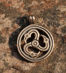 EAGLE TRISKELE, bronze pendant
