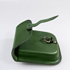 GENTLEMAN, Leather Belt Bag - Red