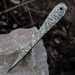 VENGEANCE etched throwing knife with Vegvísir - 1 piece