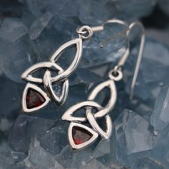 KIRA, earrings, silver and garnet