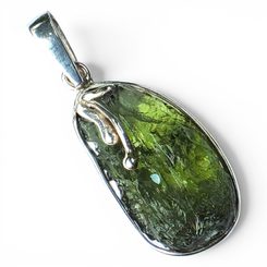 Pendentif en argent avec moldavite naturelle, Ag 925