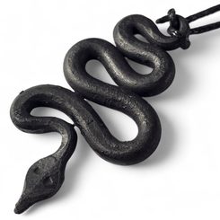 Geschmiedete Schlange, Anhänger