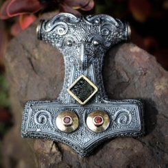 MARTEAU DE THOR, Scania, pendentif en argent avec Moldavite