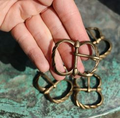 Gothic Buckle for belts and straps, tin alloy