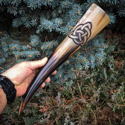 CARVED DRINKING HORN, CELTIC KNOT