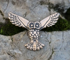 Flying owl, bronze talisman