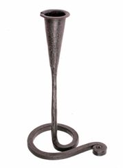 VOLUTY, schmiedeeiserner Kerzenleuchter