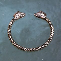 Sanglier celtique, bracelet tressé, laiton