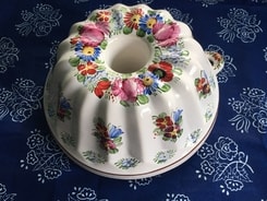 GUGELHUPF CAKE FORM, handpainted ceramics