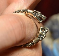 VALKNUT, viking pendant, bronze