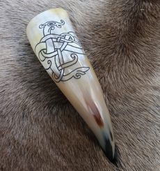 DRAGON'S KNOT, carved drinking horn