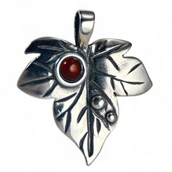 IVY LEAF silver pendant Hesonite