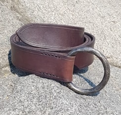 ALBAN, leather belt with forged buckle