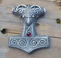 MARTEAU DE THOR - pendentif, étain argenté, grenat