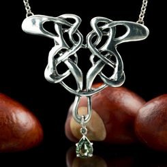 ART NOUVEAU, collier, Moldavit, argent