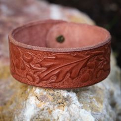 Feuilles de chêne, bracelet en cuir - marron